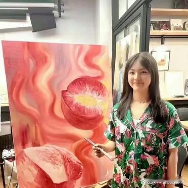 李湘女儿画桃子145万，我画一筐未达此价。王诗龄真幸福。 ​​​