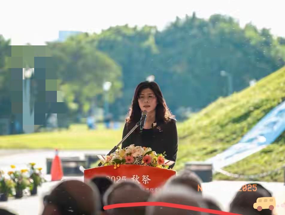 郑丽文太牛了！
上任8天，干了马英九8年不敢碰的事！
不仅马英九，历任党主席都不