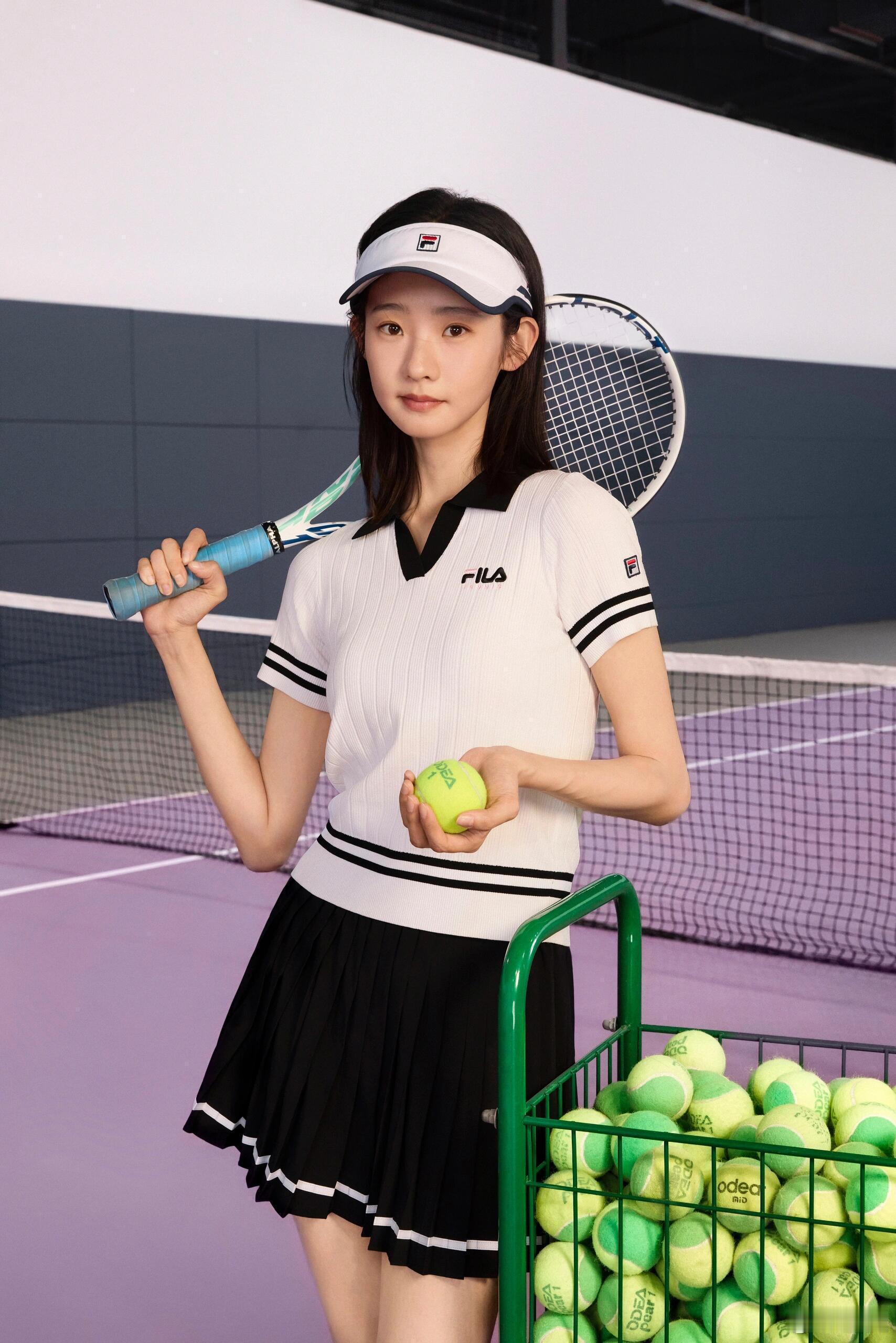 张艺凡 🎾 春日网球穿搭，超靓 ​​​