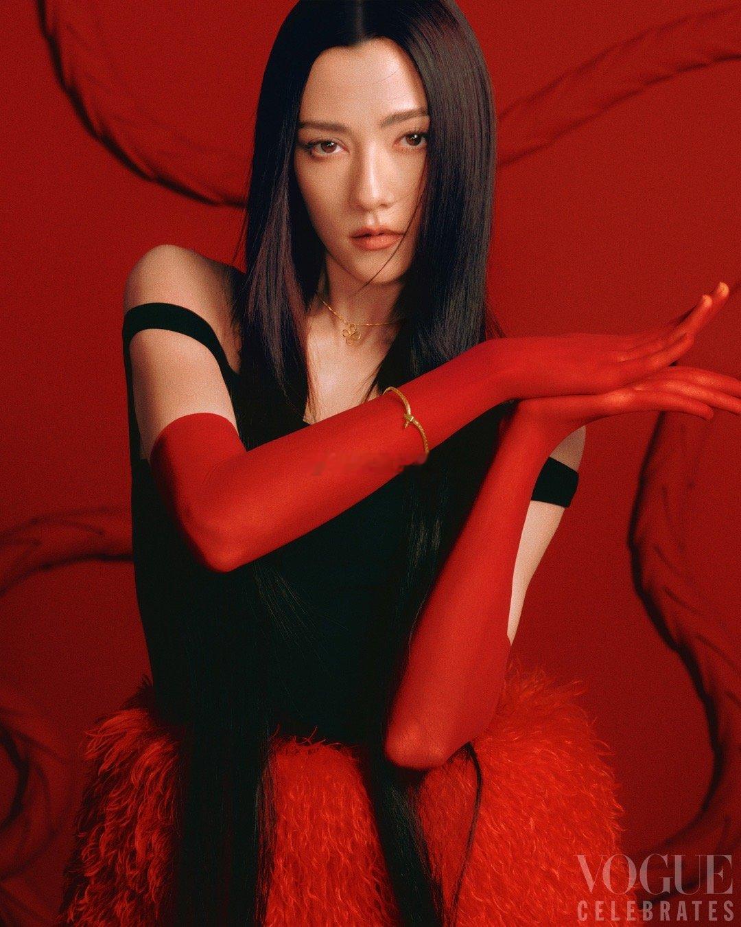 娜然VogueCelebrates首期封面 娜然 ✖️VogueCelebrat