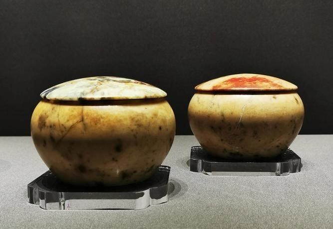 90年代末，马未都邀请李嘉诚到他的观复博物馆参观，并且留他吃午饭，他给李嘉诚准备
