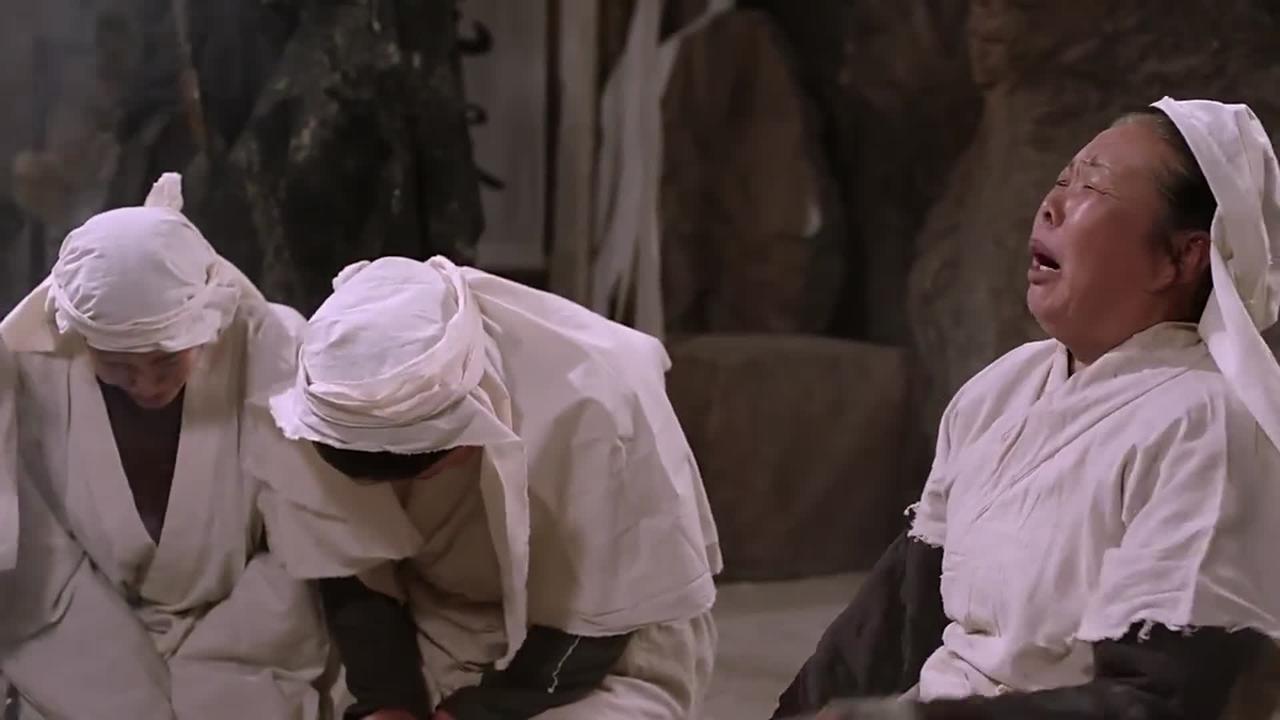 宋朝有一种专门替人哭丧的职业，月收入堪比七品县令，还供不应求。

开封城里有个老