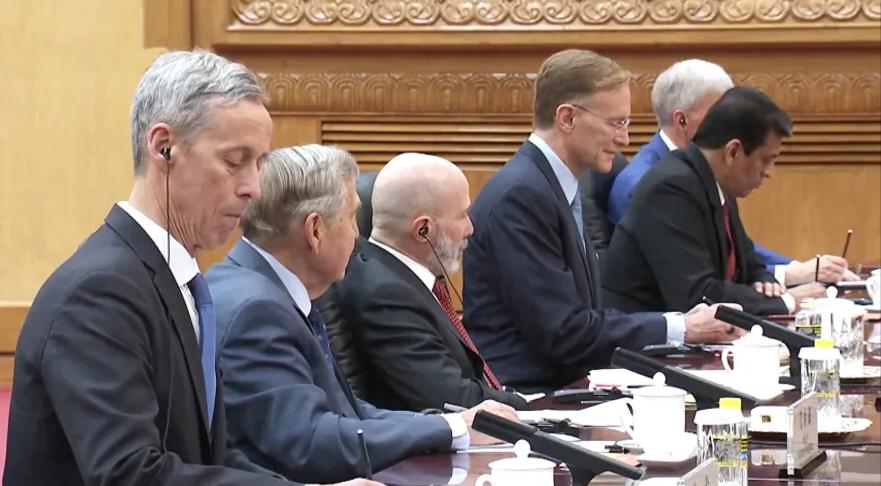 西方政要排队访华，真的意味着中国将快速成为世界核心吗？错了，恰恰相反，这场密集访