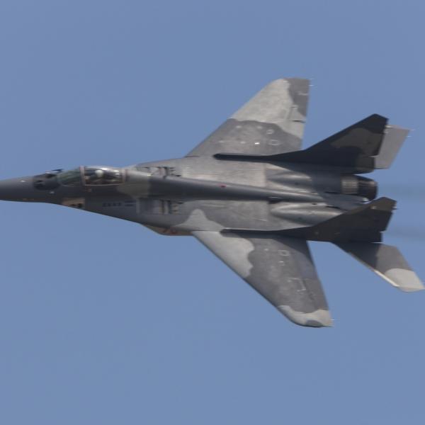 这是把美国主力战机挨个打一遍呀！看起来美国要派六代机去中东了。伊朗越来越从从容容