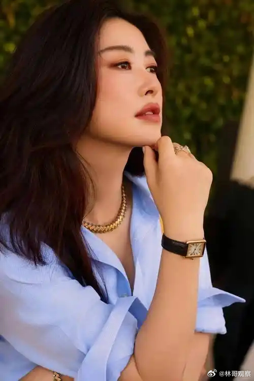 永远可以相信朱珠的审美朱珠在重庆聊家居，果然审美这东西，装不出来。她说家电别搞得