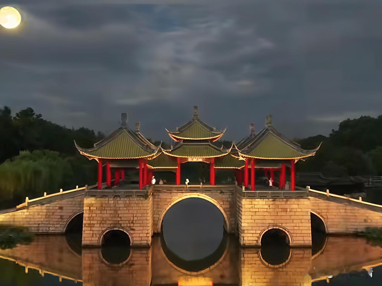 扬州瘦西湖国庆中秋活动来啦，这份超全攻略赶紧码住，错过等一年！🌕
 
活动总览