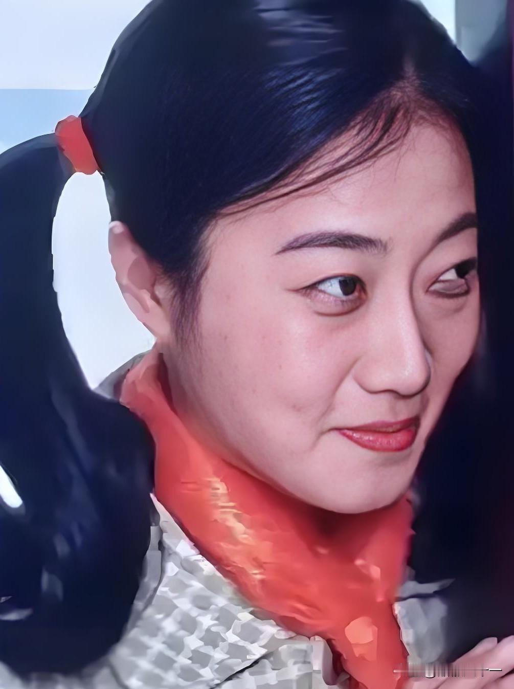 大家有没有觉得，

每次《依依向北风》刘天瑶一出场，

就总有种演这角色的演员都