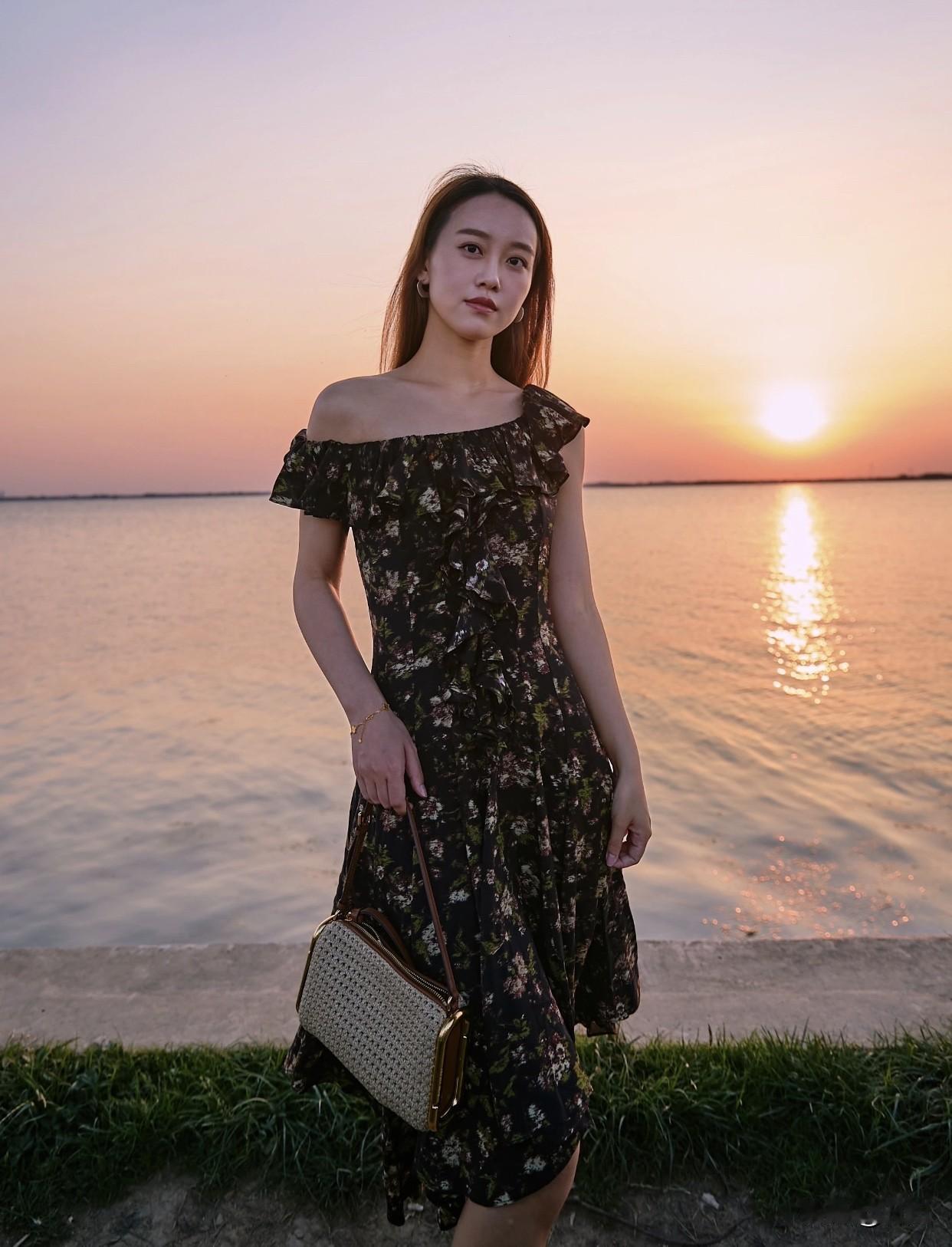 中年女人的气质有多重要?中年女人的气质，很多时候源于内心的底气。真正高级的女人，