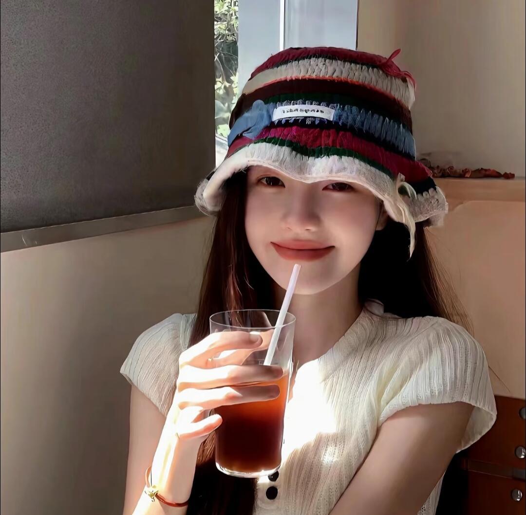 𝗪𝗲𝗖𝗵𝗮𝘁女生头像 .ᐟ.ᐟ 盛夏壁纸大放送动漫仲夏狂欢季