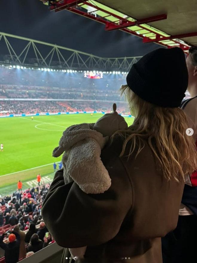 厄德高妻子海琳-斯皮尔更新社媒晒照：2025Part1 英超联赛 阿森纳著名教授