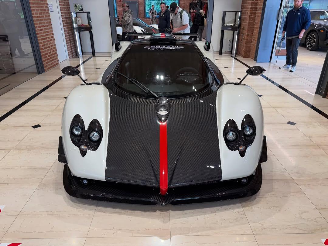 曾经在国内发生车祸的4号Zonda Cinque，雪藏十年后终于现身了！！！