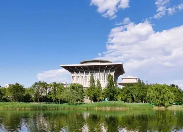 #你去过的宝藏博物馆#
位于鸟巢附近的中国历史研究院中有个中国考古博物馆，里面展