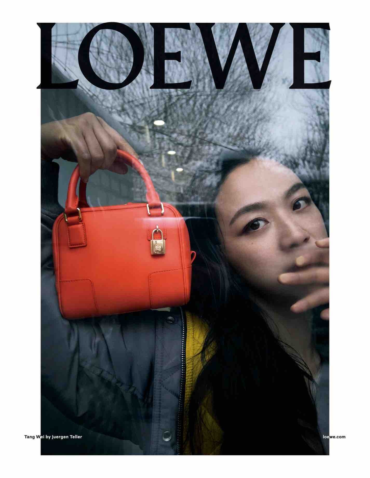 Loewe中国区的代言人们待遇一览：汤唯（已到期）：2023年秋冬、2023年早