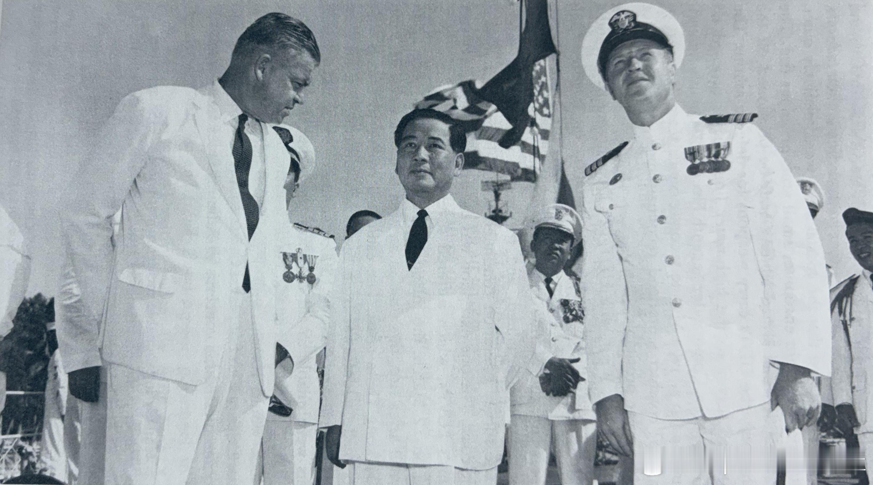 1962年10月26日南越总统吴廷琰在美国大使Frederick E.Nolti