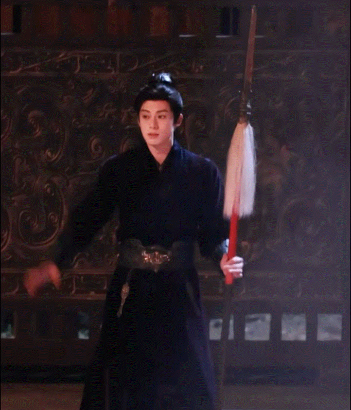 一入戏就锋利了 