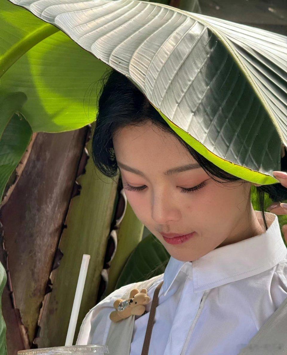 杨超越真的是美的好轻松，这样的颜值就该在娱乐圈 ​​​