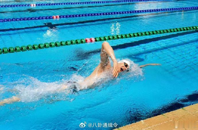 孙杨孙杨全国游泳冠军赛赛后发文赛后文字满是坦然通透，认真复盘赛场得失，永远保持向