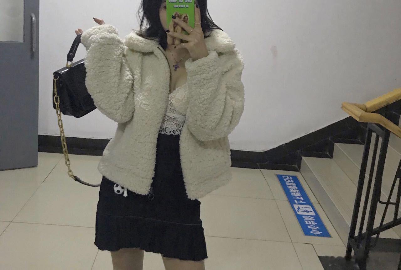 是莉莉安还是董小姐 