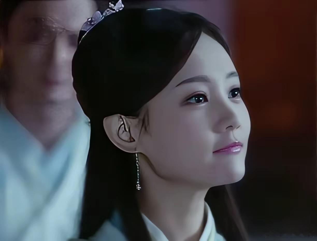 谁说经典无法超越的，李一桐版本的黄蓉，差一点点就要超越翁美玲版了作为当年黄日华版