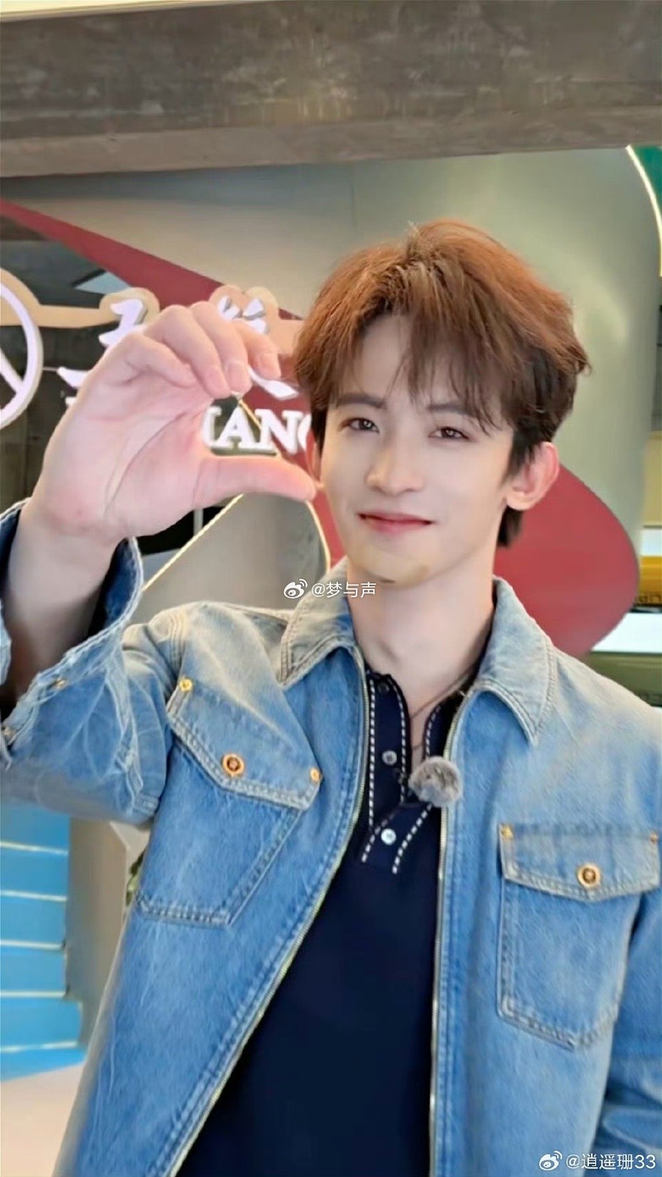 6位男明星用脸揽客 六个人开店的思路很清晰：周柯宇负责把人骗进来，代旭负责把人留