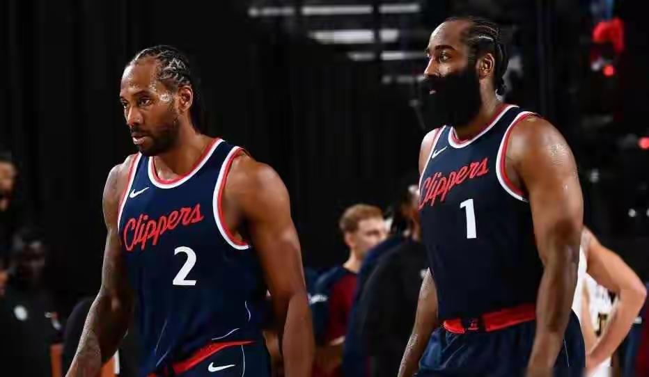 [加油]快船创造了一项历史新记录：成为先经历19战16败，随后又取得19战16胜