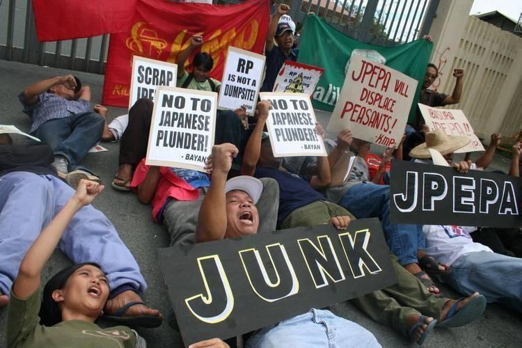 赞比亚让步：美援中断致6个月艾滋病死亡率升30%，矿产让出

把救命药当成谈判筹