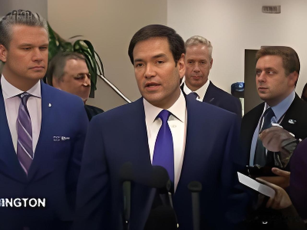 现在的丹麦比立陶宛都要狠，立陶宛为了投靠老美，只是得罪东方大国和俄罗斯，丹麦如今