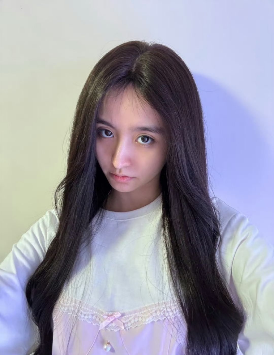 金子涵剃寸头姐姐的颜值真的可以驾驭任何发型，寸头也好美！ ​​​