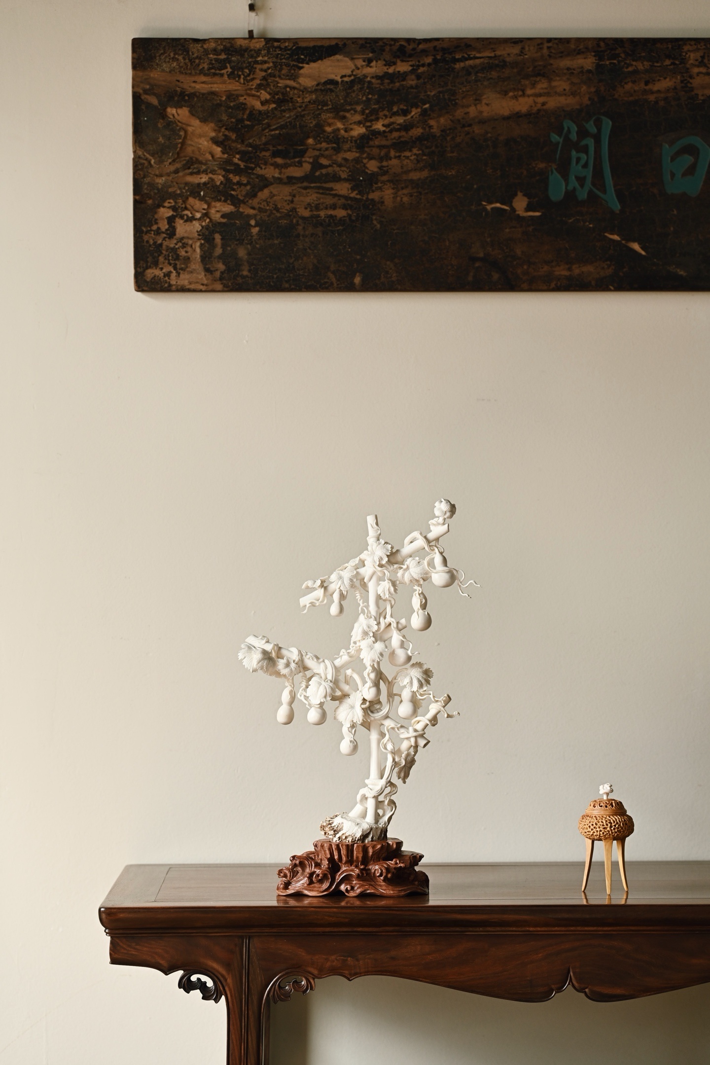 鹿角 | 福禄万代*葫芦 摆件葫芦藤蔓缠绕缱绻，枝叶脉络清晰，卷曲自如，连绵不断