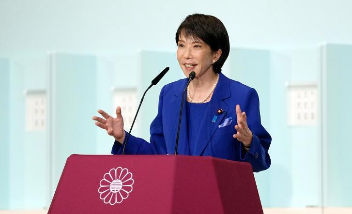 最近国际舆论场有个耐人寻味的反差：
 面对中国正常的导弹试射、稀土出口管控升级，