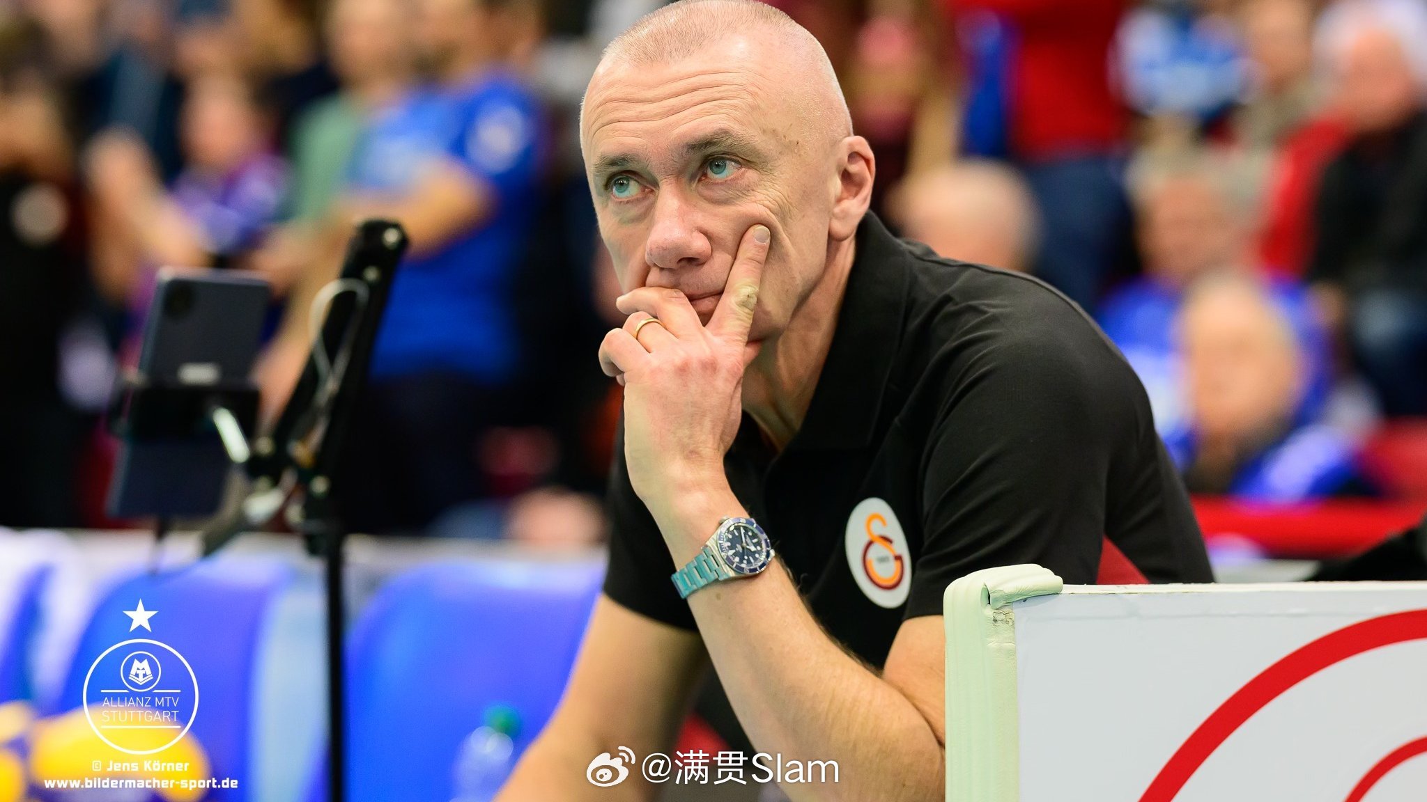 女排 🎙️ 卢卡西克谈及自己的伤病以及与加拉塔萨雷解约一事：“当时我们正在练习