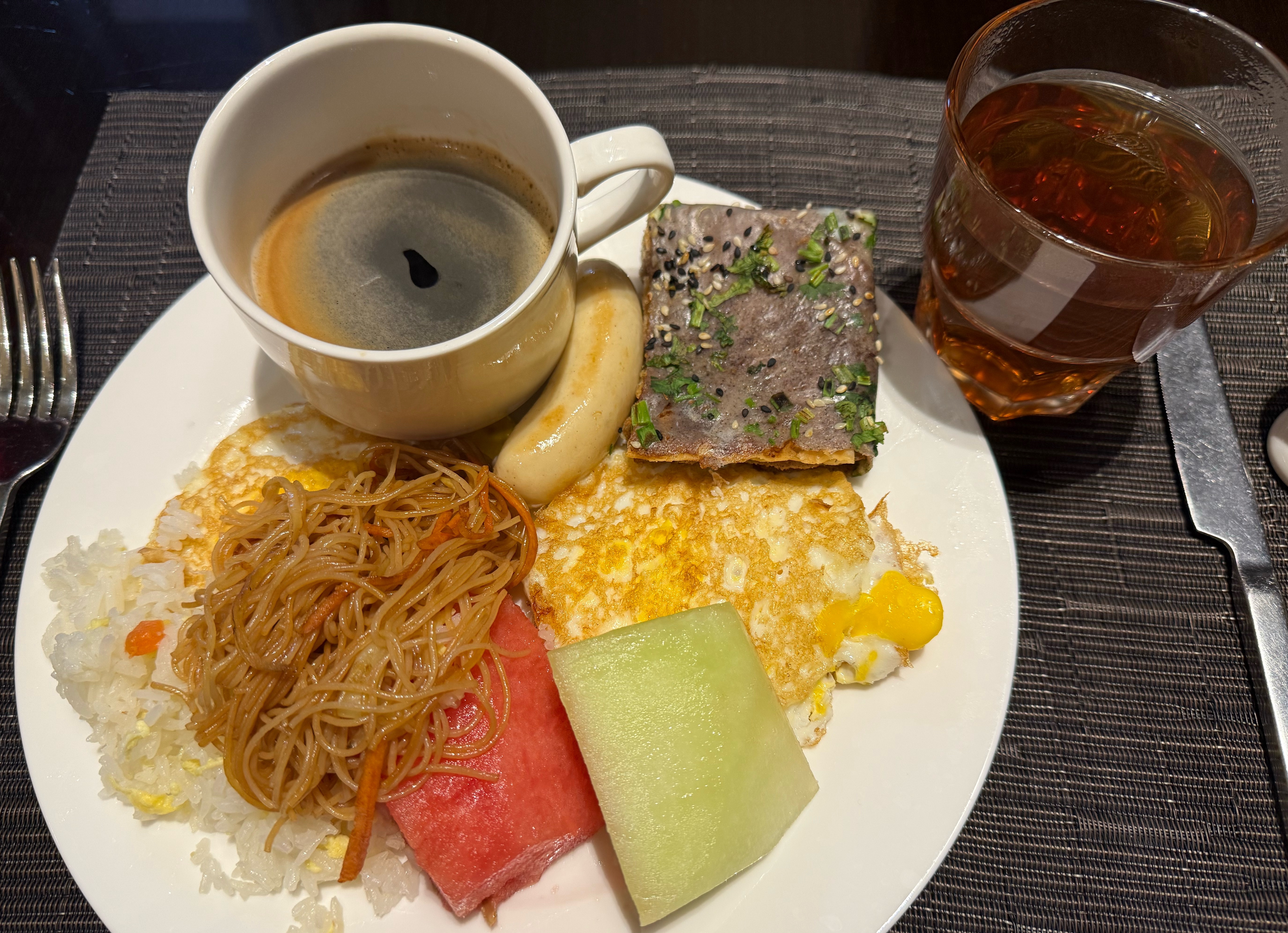 早安 玛卡巴卡双蛋不偏坠咖啡+红茶够劲儿齐活儿[坏笑] ​​​