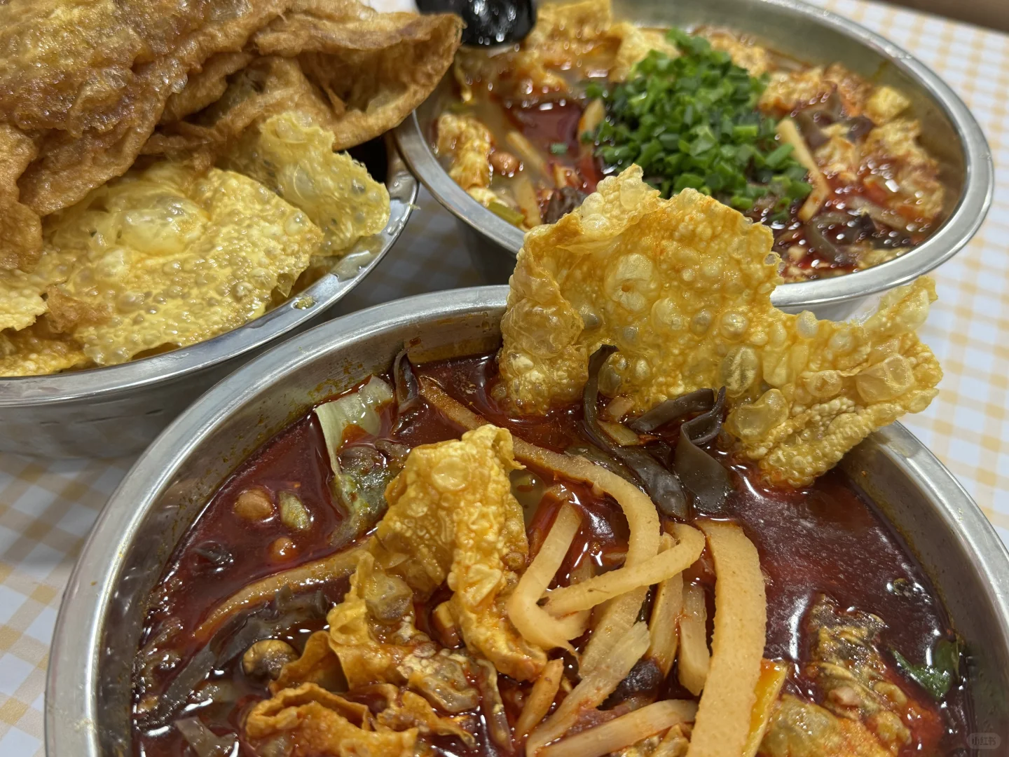 螺蛳粉里的灵魂配菜酸笋 平价美食 必吃榜 争分夺秒,10点关门,打个车...
