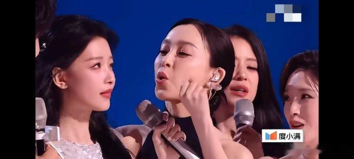 孙怡 我不哭呜呜呜乘风2026很喜欢孙怡这份真实的状态，在舞台上尽情释放自我，表