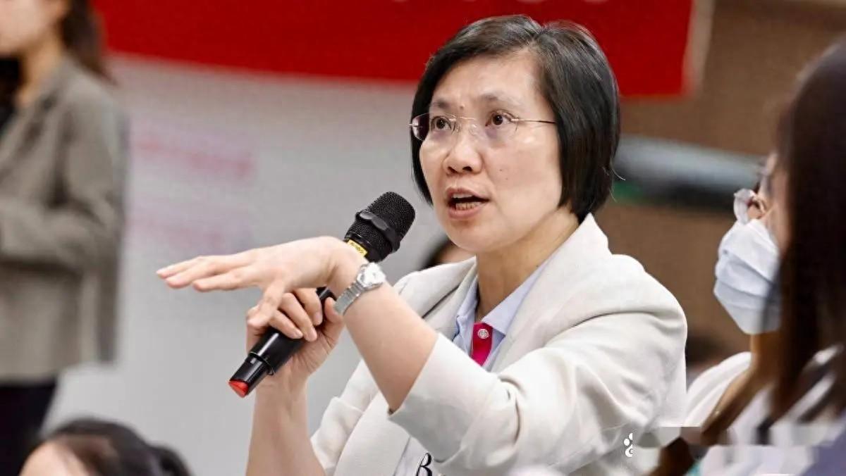 新竹县长初选蓝爆内乱，徐欣莹声明曝光：严正吁郑丽文比照民进党搞全民调
国民党今天