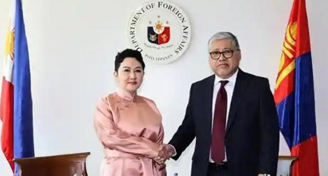 蒙古国外长刚在马尼拉高调支持南海“航行自由”，转身又到维也纳公然声援欧安组织，可