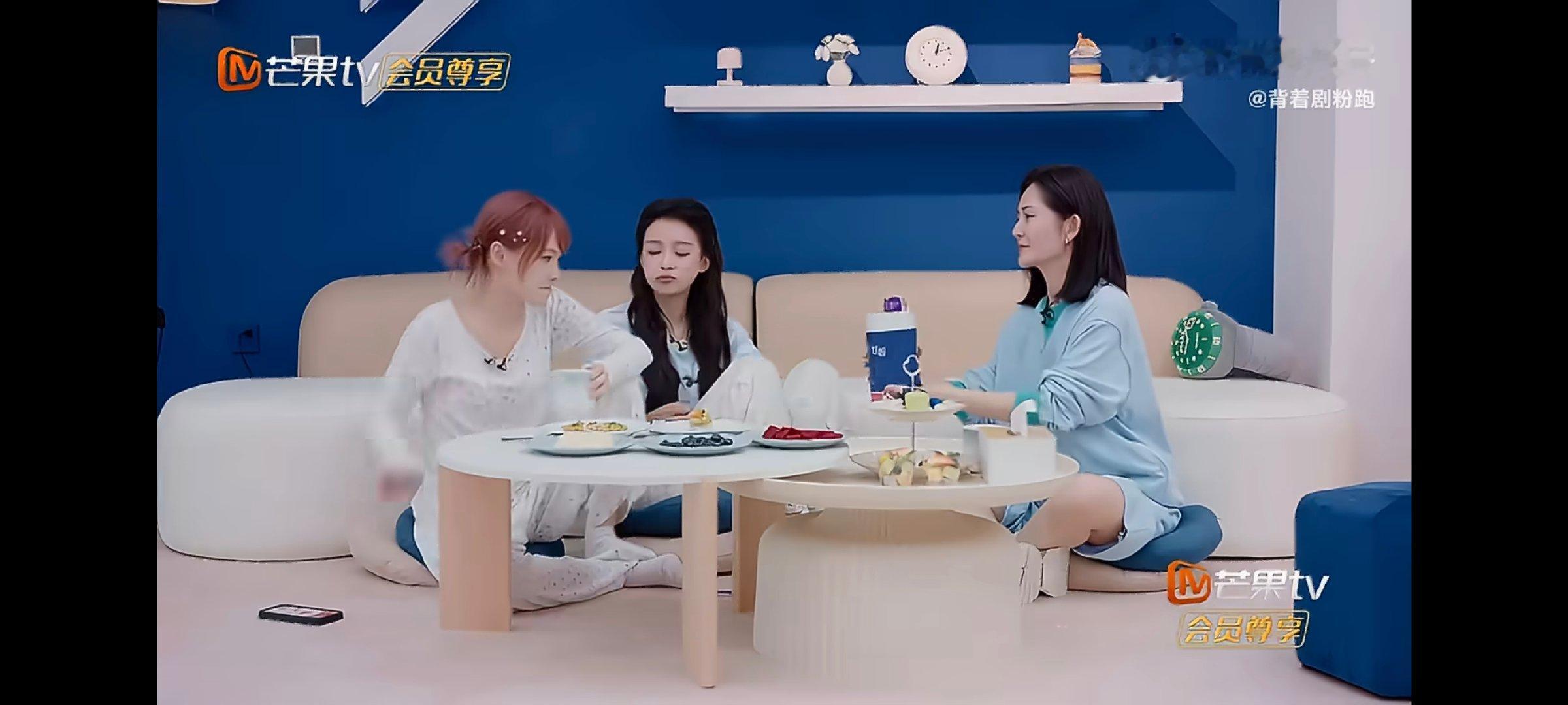 孙怡让黄灿灿谨言慎行黄灿灿终于碰到了不敢回答的问题这种前一秒豪言壮语下一秒立马认