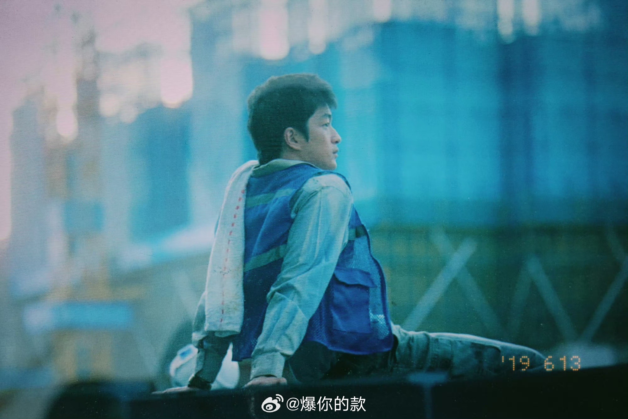 屈楚萧给现偶上强度了屈楚萧新剧人设“宁愿招人恨，也不要被可怜。”孙锡这辈子都在恩