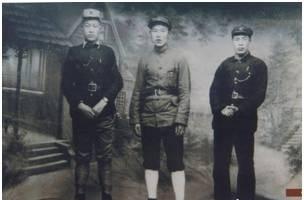 1977 年赵苍璧就任公安部长，上任第一件事，直接翻出尘封十年的冤假错案，就一个