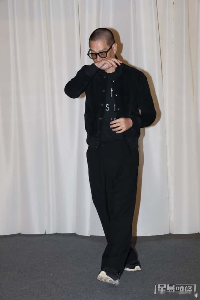 群星送別Benz雄忍痛說再見（5）許紹雄圈中好友陸續抵達，關禮傑到場時直入靈堂，