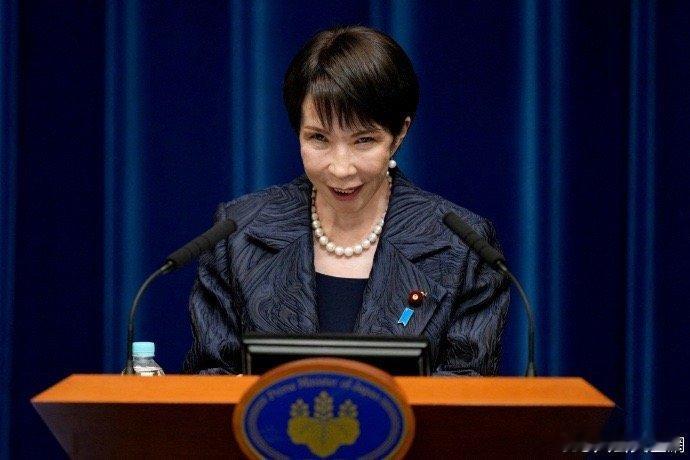 大佐是日本旧军国主义时期的中级军衔，二战结束后，日本军队被解散，只被允许建立警察