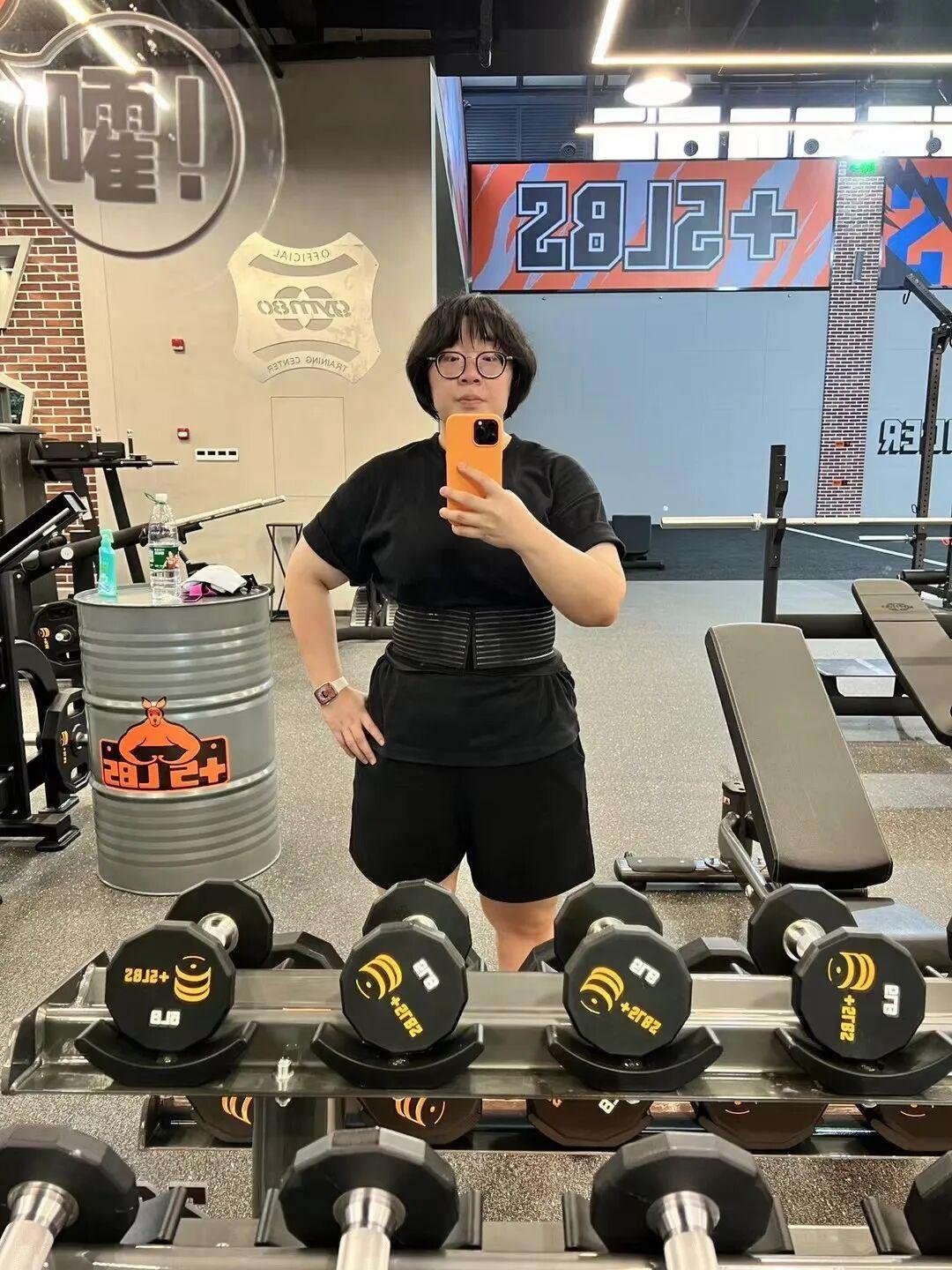 减肥如此容易的时代，颜如晶卡住了 