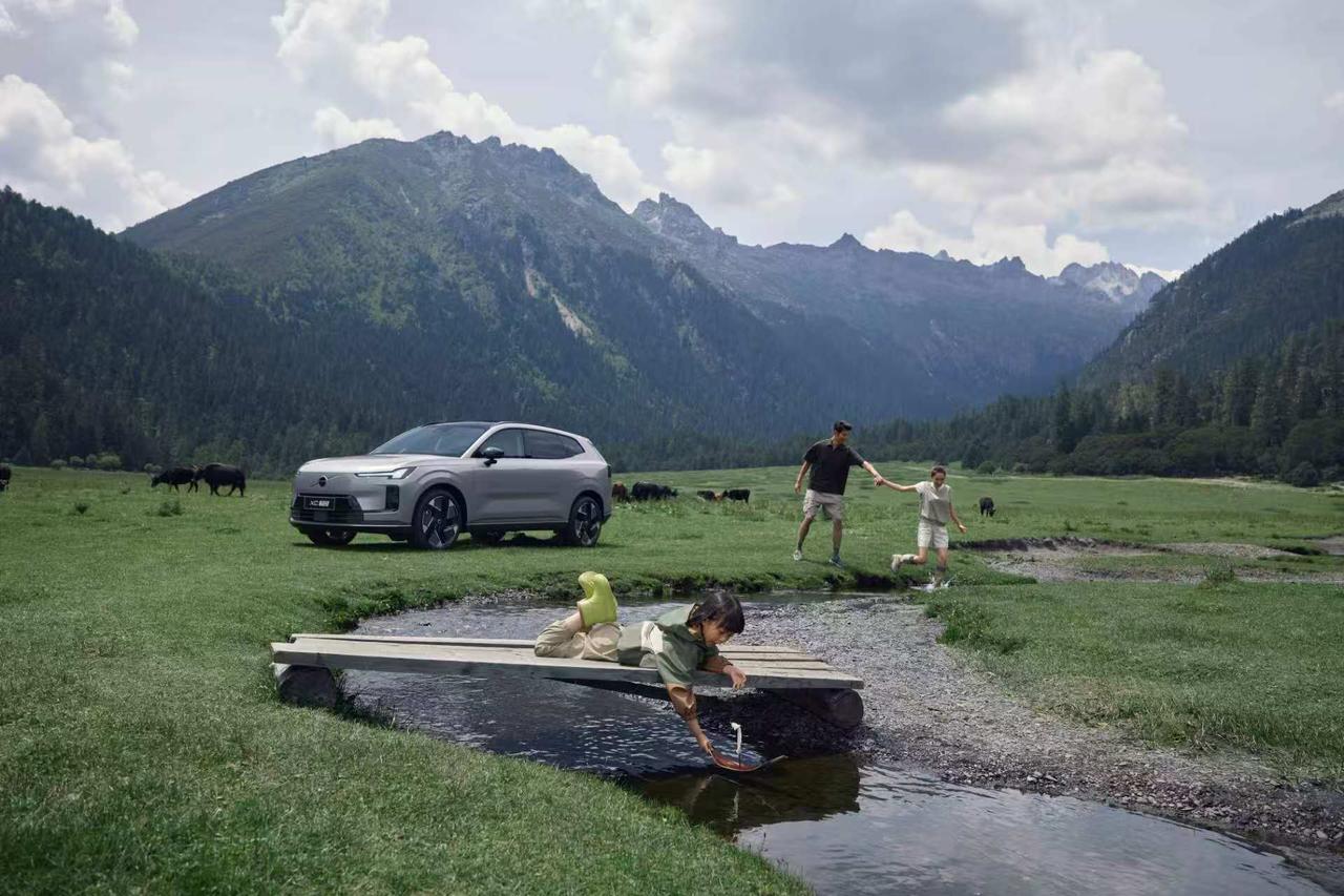 在2026年，沃尔沃为其99周年推出了全新XC70，这款车不仅是品牌历史的见证，