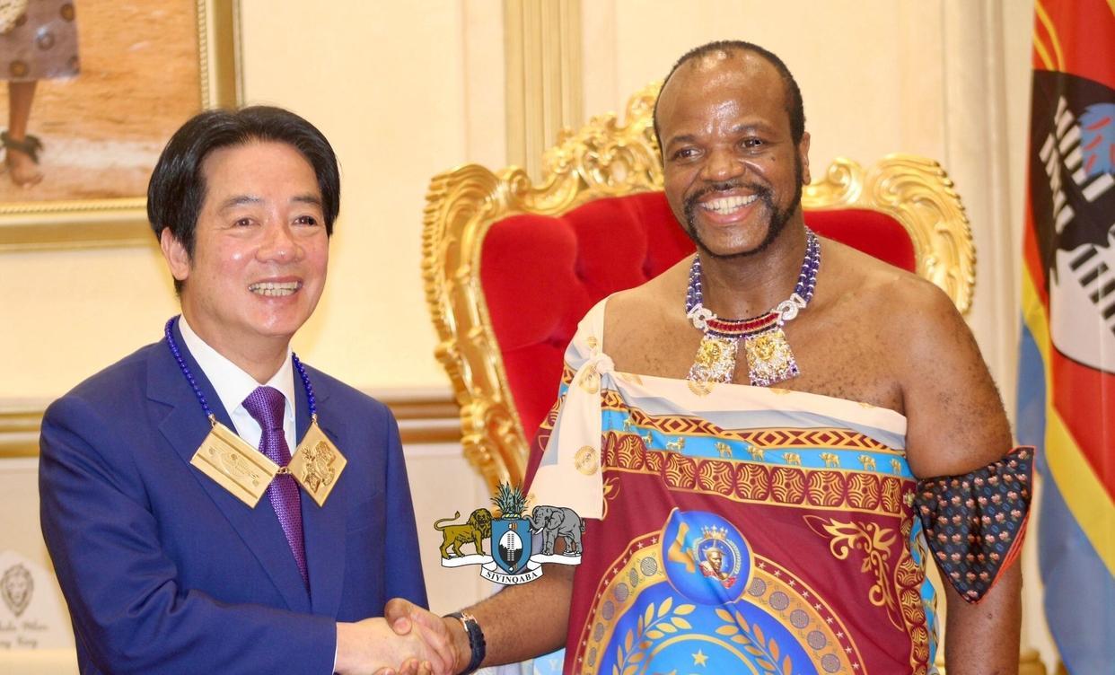 魑魅魍魉聚首，丑态毕露无遗
 
赖清德与姆斯瓦蒂三世的会面，活脱脱一场魑魅魍魉的