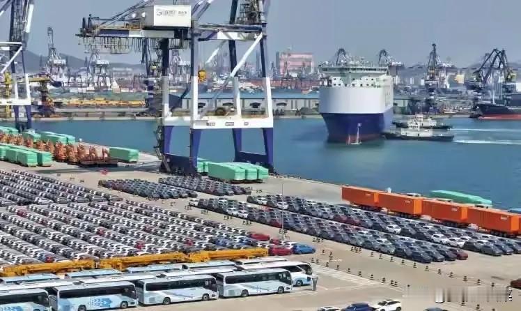 咱们国家一个举动，却是让西方悟了一个道理：欧洲能乱，中东能乱，但这个世界离了中国