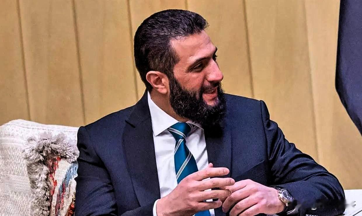 破冰！叙利亚驻英使馆重新升旗，西方态度大转弯？

大消息！叙利亚驻英国大使馆，关