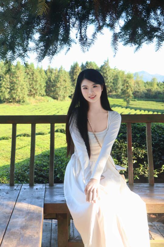 希望你的眼睛可以一直笑