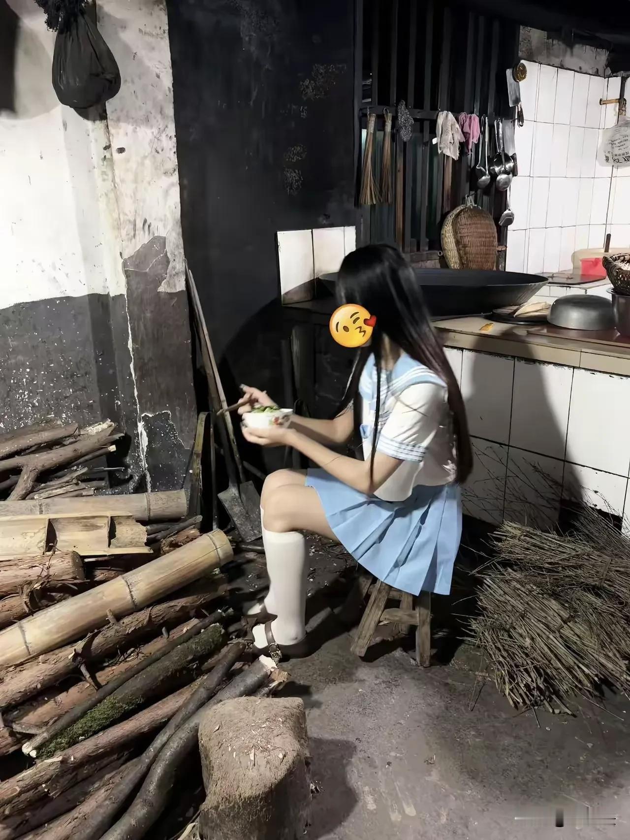 没有被社会毒打过的人根本不知道所谓山窝窝里飞出个金凤凰到底有多难。