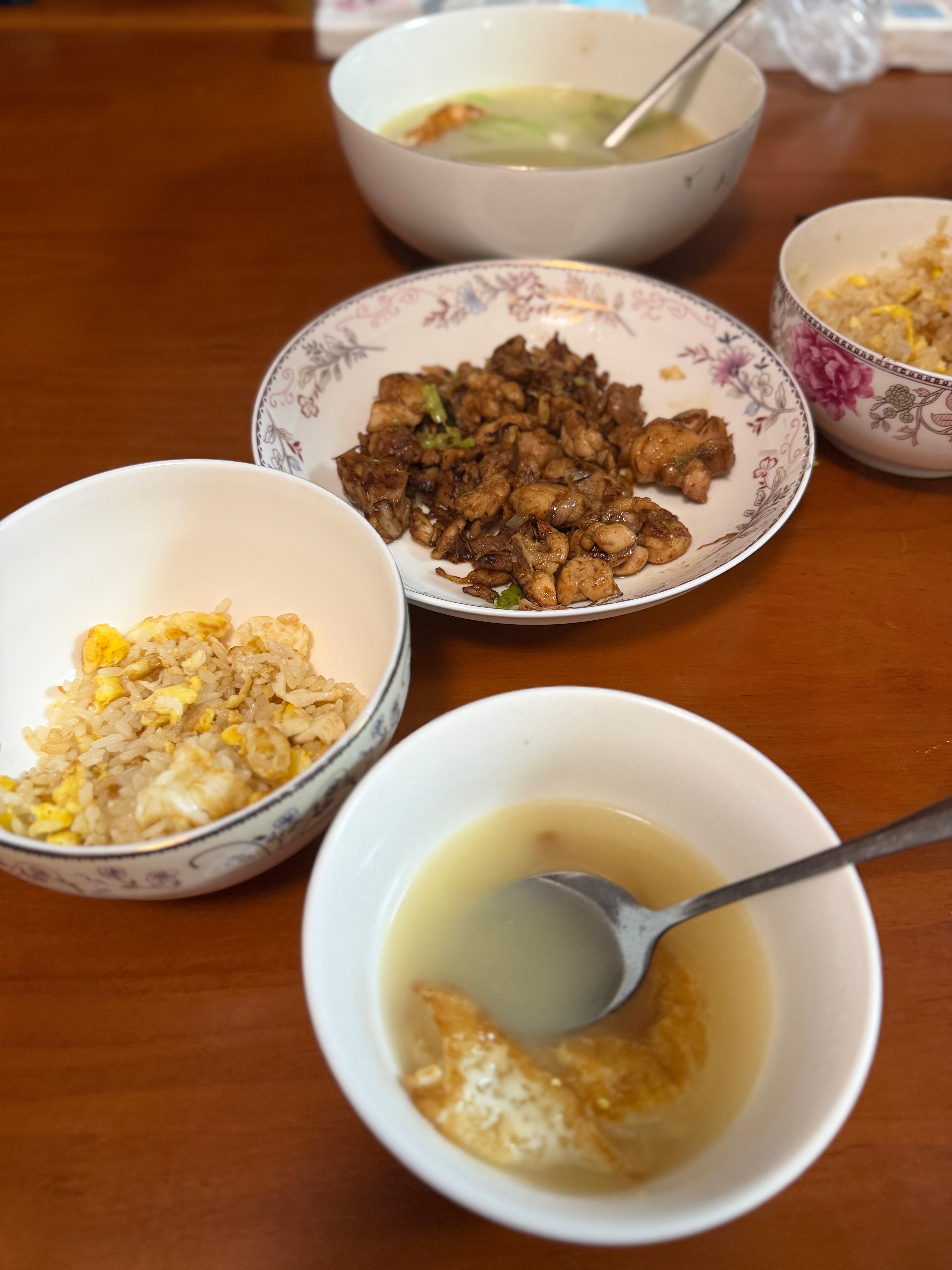 今天在一家小店留下了…我现在拆盲袋特别有手感，捏一下就知道是不是kitty～和诺