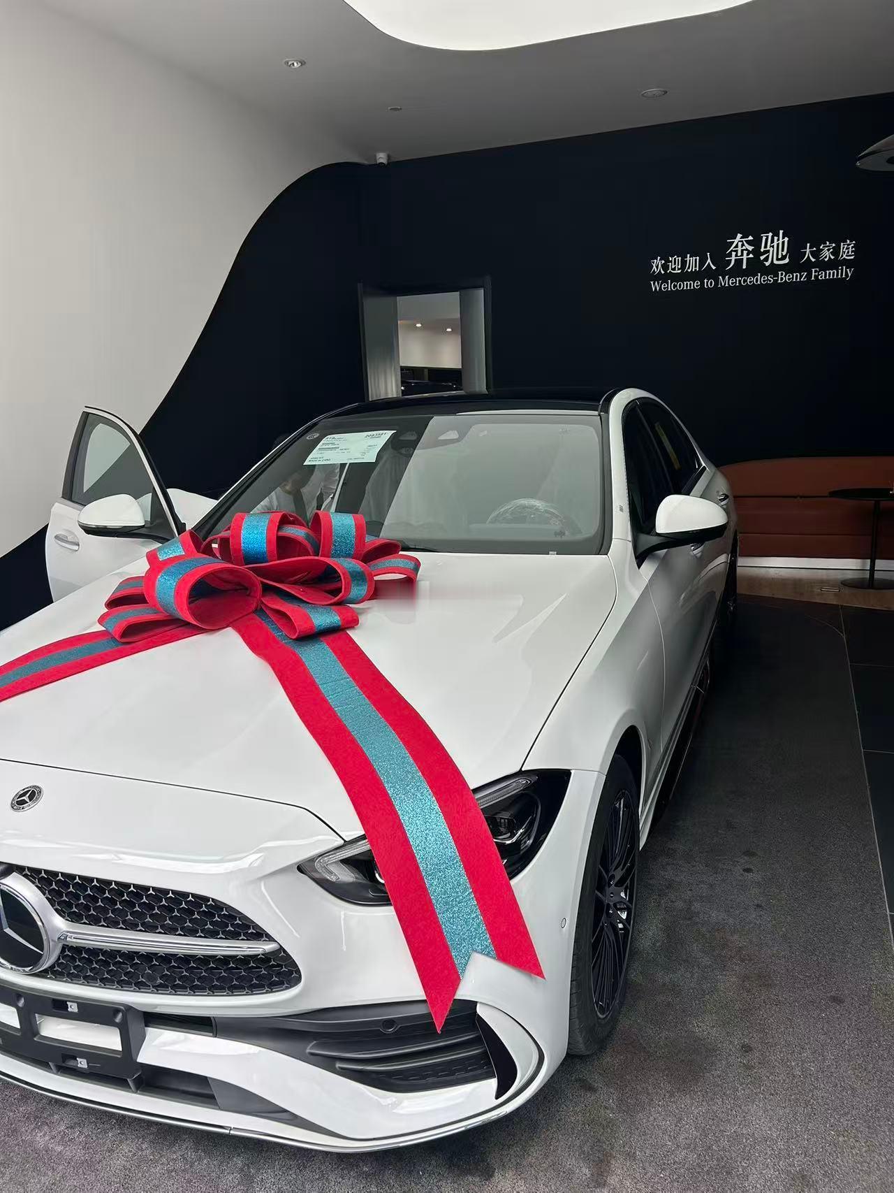 终于家里两辆车车都加入梅赛德斯大家庭了